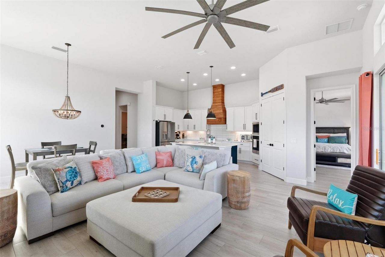 270 Azure Mist Way, Daytona Beach, FL 32124 Photo