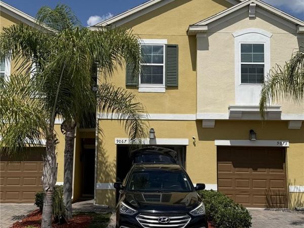 9067 MENEWA COURT , ORLANDO, FL 32825