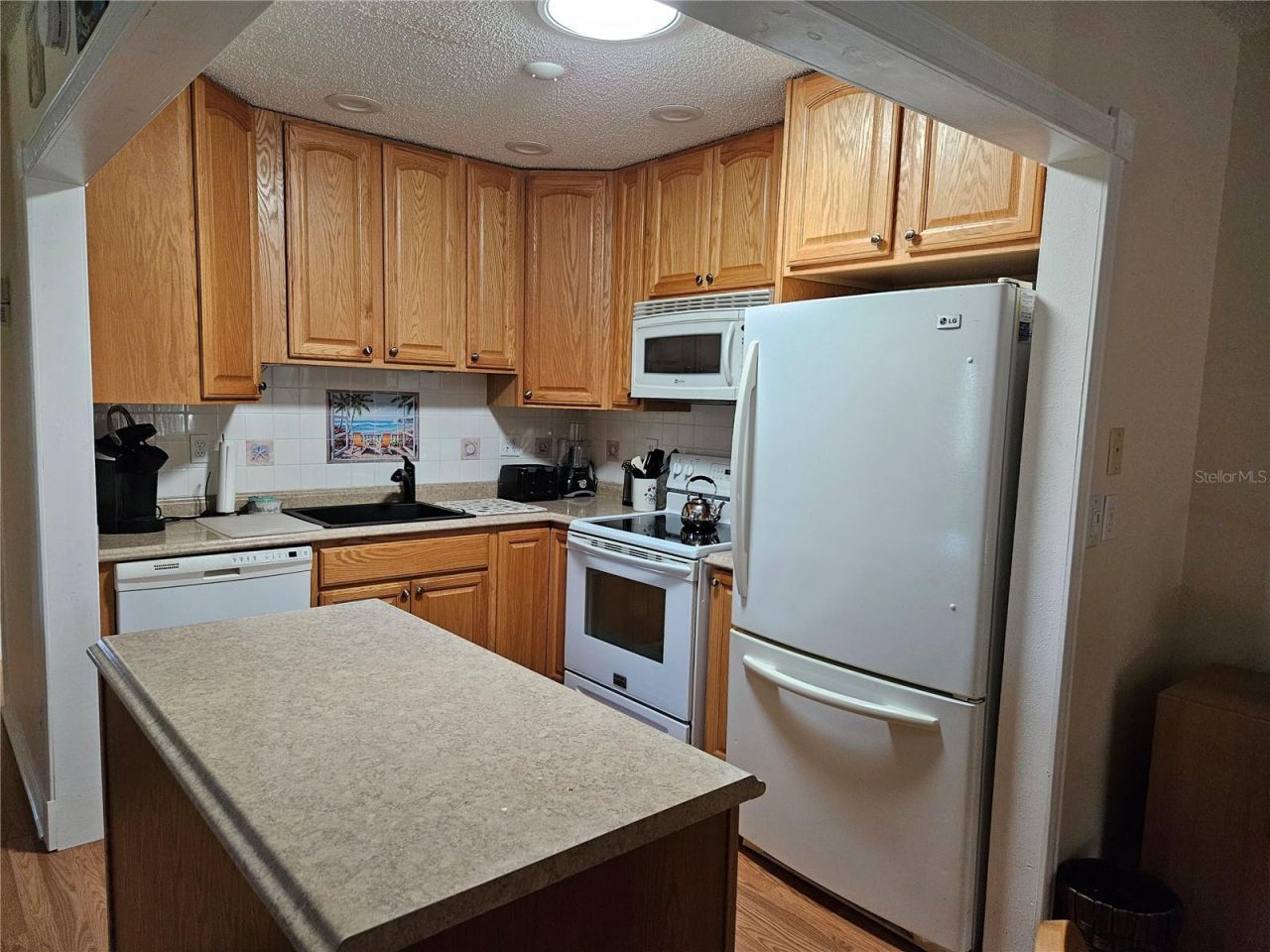 1905 Canterbury Lane , Unit E-9, Sun City Center, FL 33573 Photo