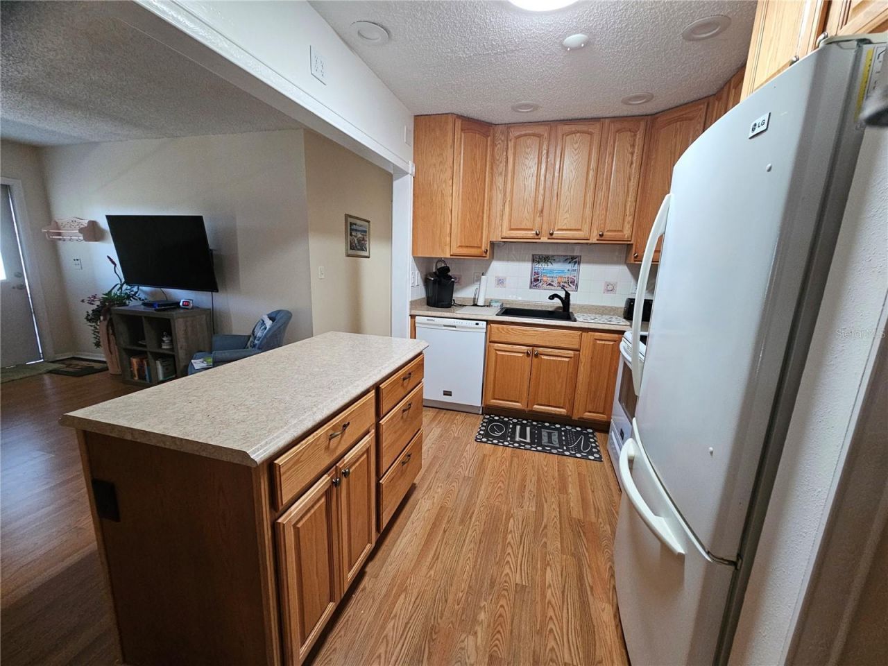 1905 Canterbury Lane , Unit E-9, Sun City Center, FL 33573 Photo