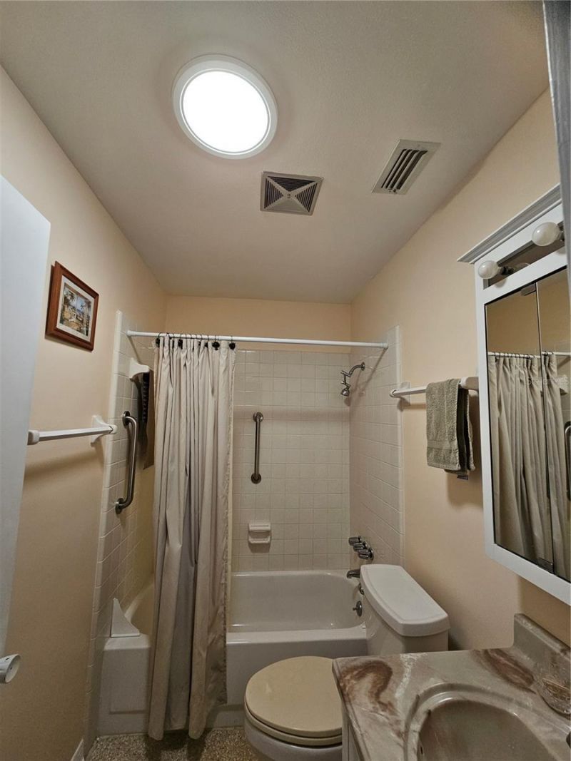 1905 Canterbury Lane , Unit E-9, Sun City Center, FL 33573 Photo