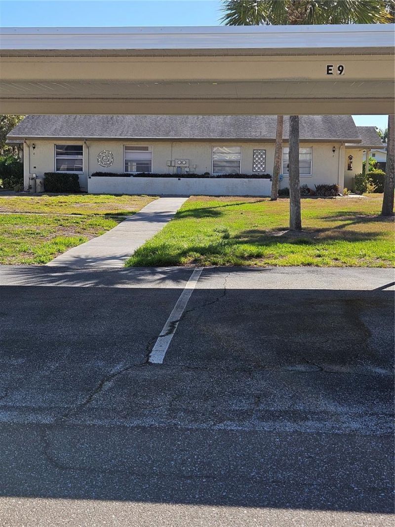 1905 Canterbury Lane , Unit E-9, Sun City Center, FL 33573 Photo