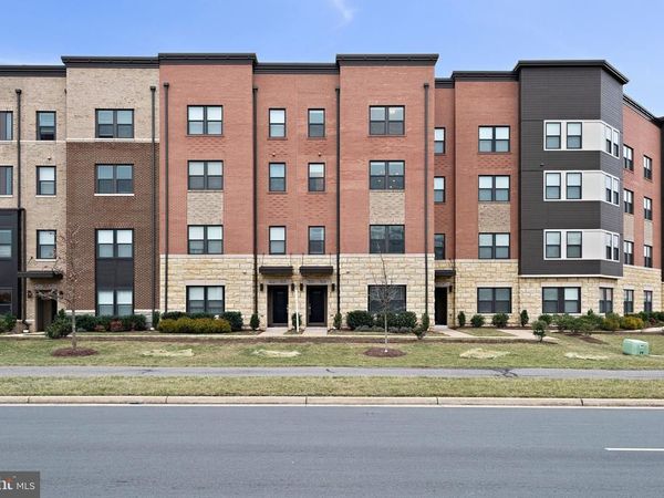 44742 TIVERTON SQUARE, ASHBURN, VA 20147