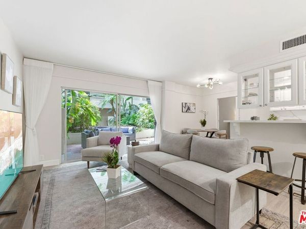 1131 Alta Loma Road, Unit 119, West Hollywood, CA 90069