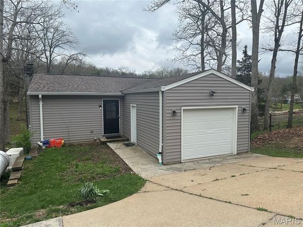 210 N Lake Drive , Hillsboro, MO 63050