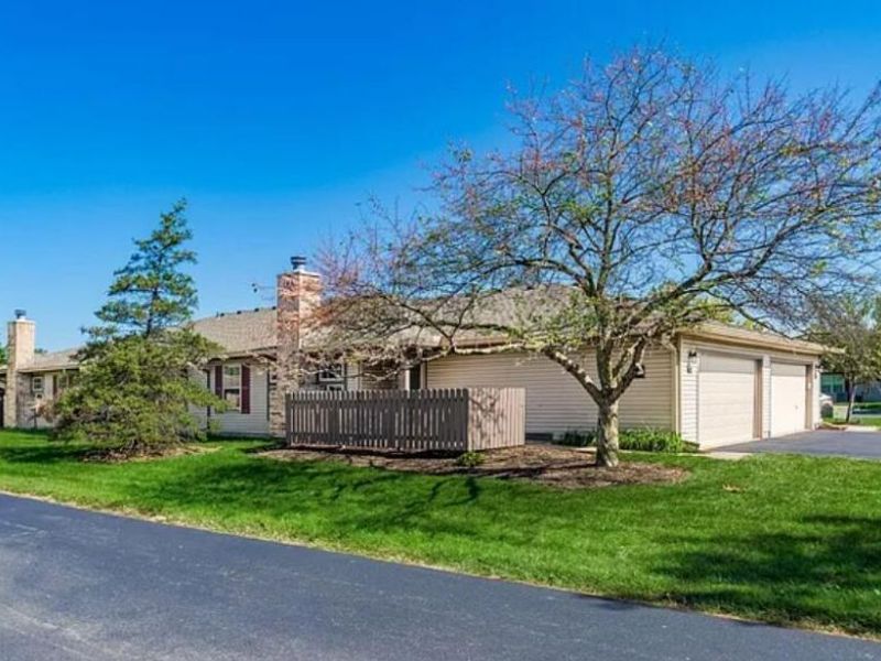 2683 Brittany Oaks Boulevard, Hilliard, OH 43026 Photo 1