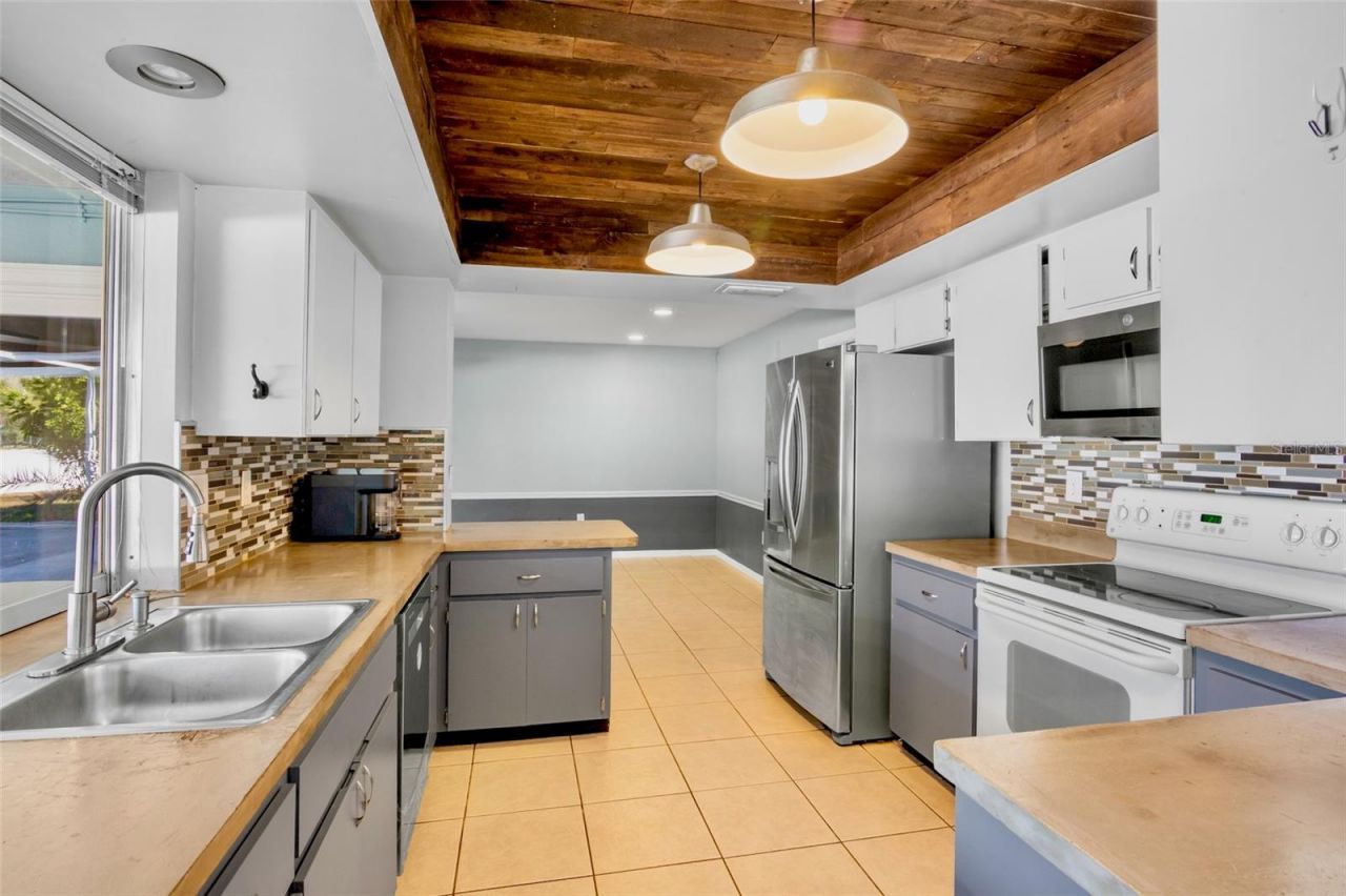 3399 Espanola Drive, Sarasota, FL 34239 Photo