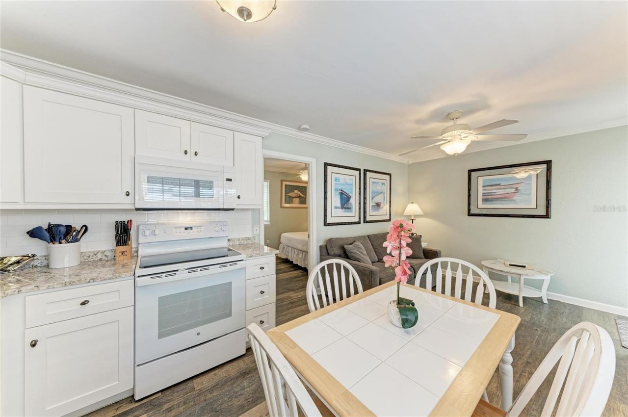 1603 Gulf Dr N, Unit 26, Bradenton Beach, FL 34217 Photo