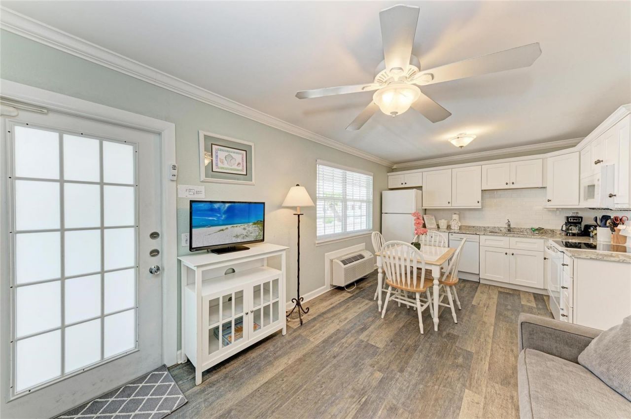 1603 Gulf Dr N, Unit 26, Bradenton Beach, FL 34217 Photo