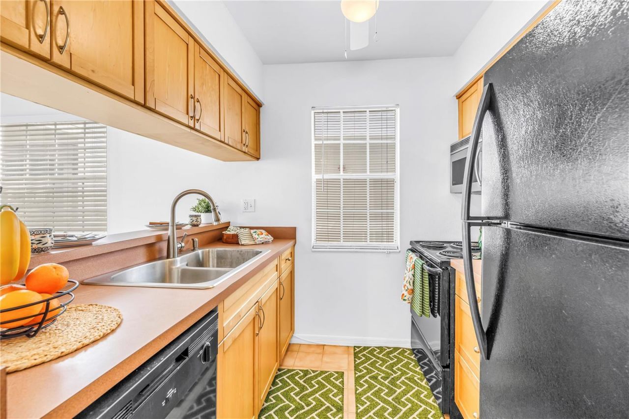 6939 Stones Throw Circle N, Unit 6206, Saint Petersburg, FL 33710 Photo