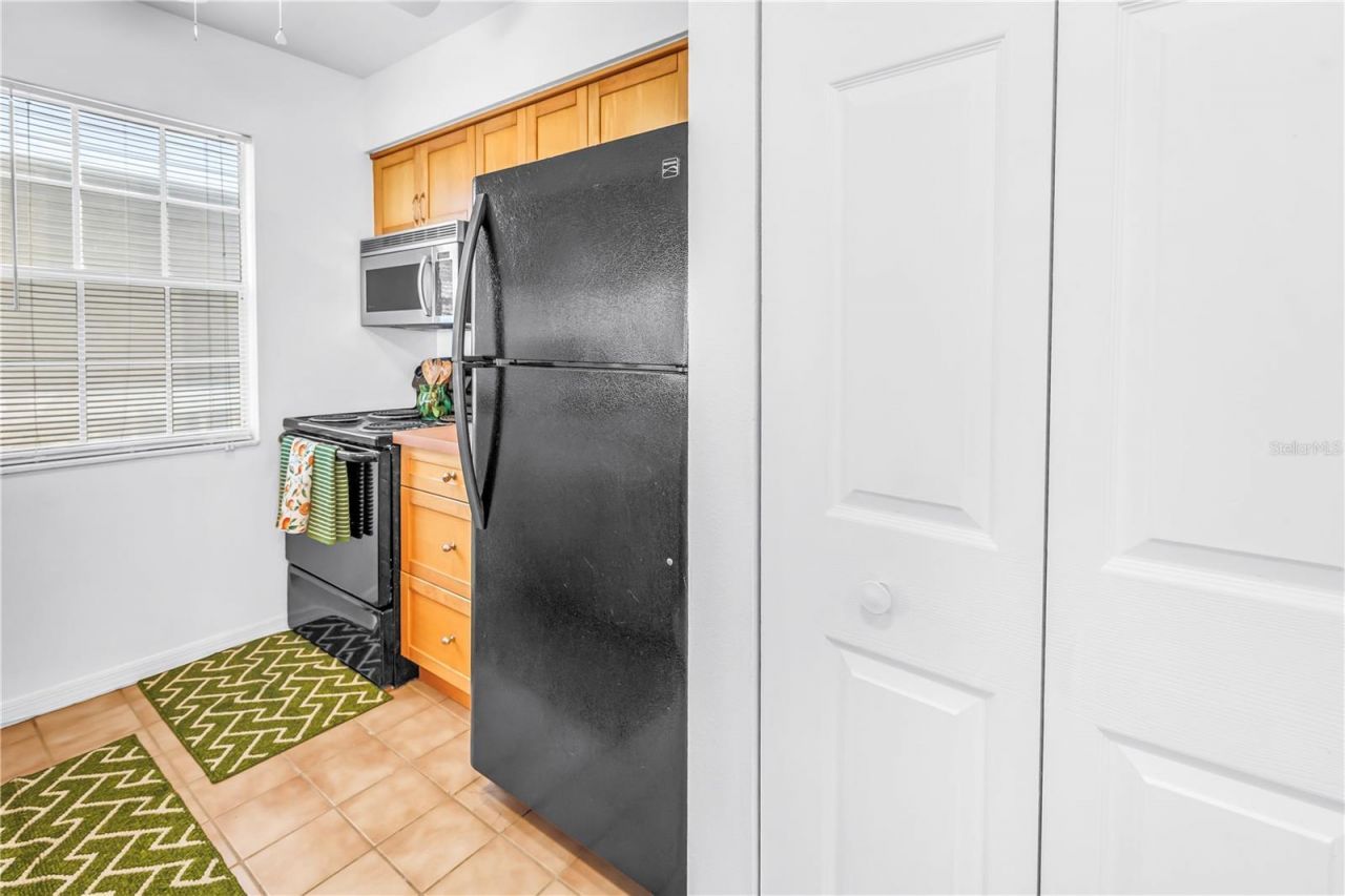 6939 Stones Throw Circle N, Unit 6206, Saint Petersburg, FL 33710 Photo