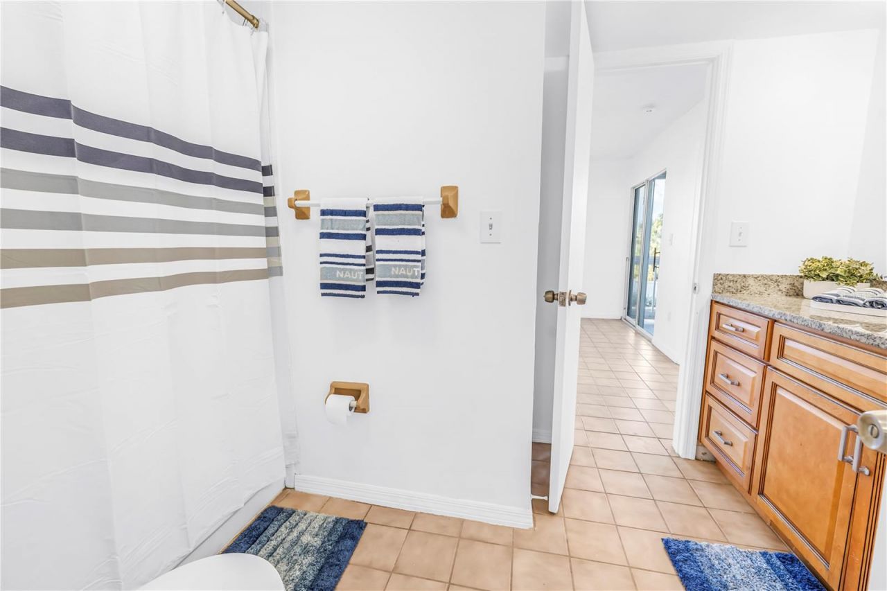 6939 Stones Throw Circle N, Unit 6206, Saint Petersburg, FL 33710 Photo