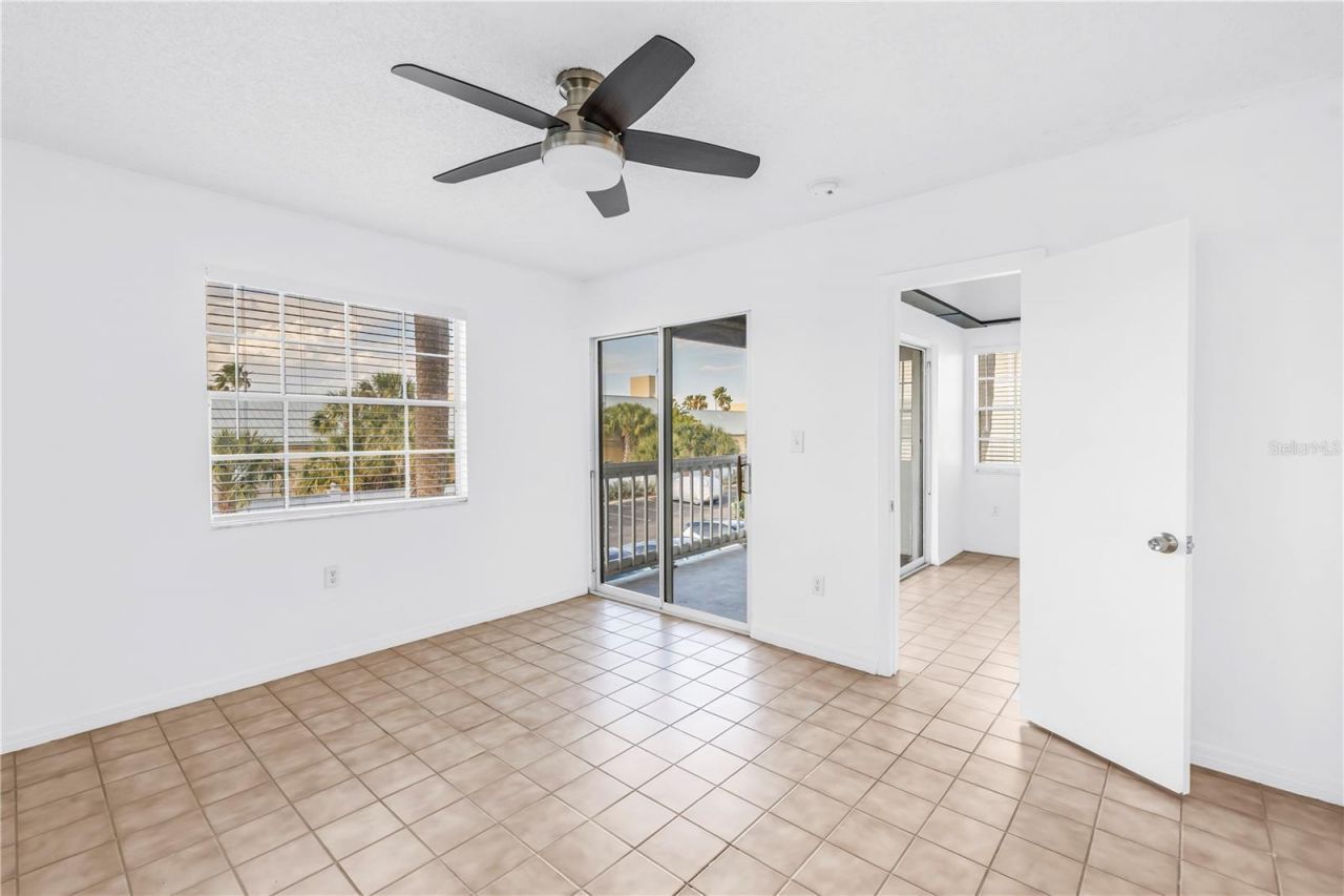 6939 Stones Throw Circle N, Unit 6206, Saint Petersburg, FL 33710 Photo