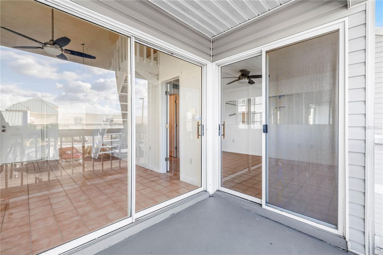 6939 Stones Throw Circle N, Unit 6206, Saint Petersburg, FL 33710 Photo