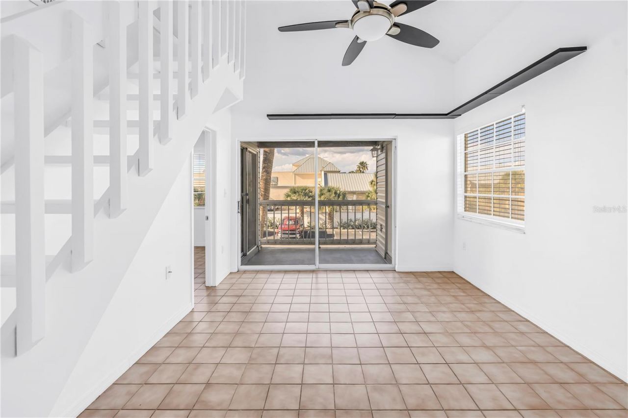 6939 Stones Throw Circle N, Unit 6206, Saint Petersburg, FL 33710 Photo