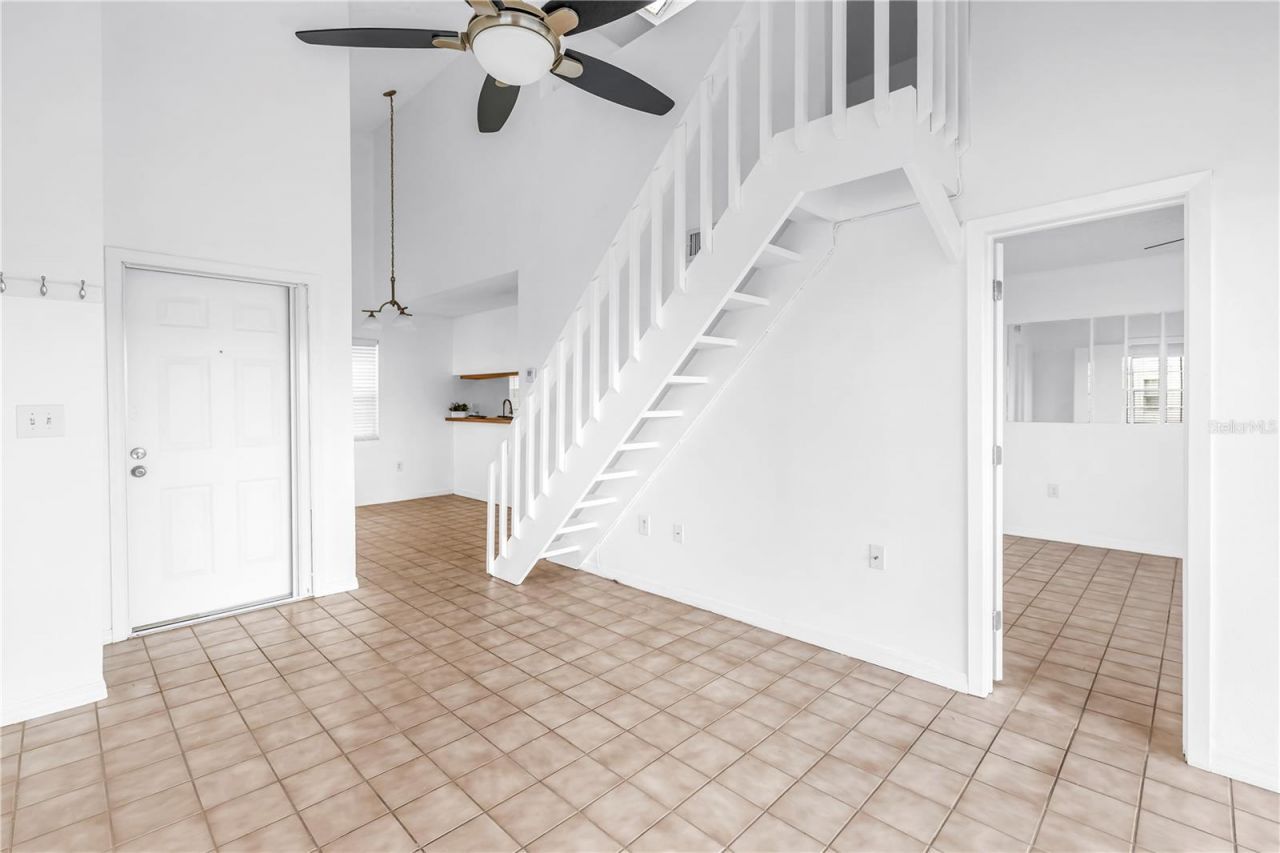 6939 Stones Throw Circle N, Unit 6206, Saint Petersburg, FL 33710 Photo