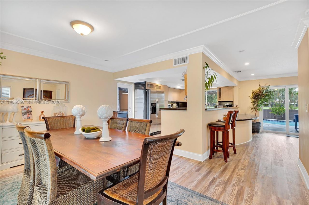 1610 W Sandpiper Cir, Pembroke Pines, FL 33026 Photo