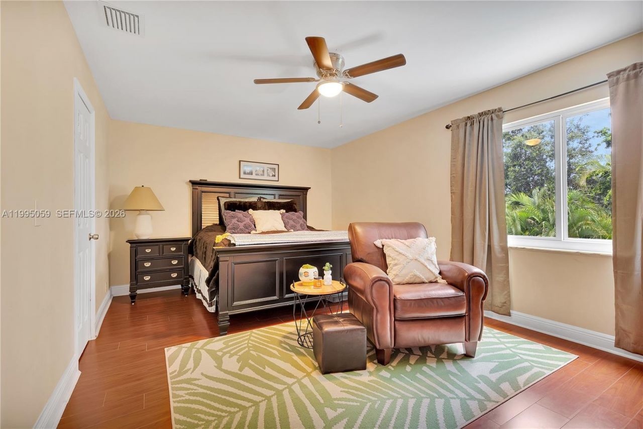 1610 W Sandpiper Cir, Pembroke Pines, FL 33026 Photo