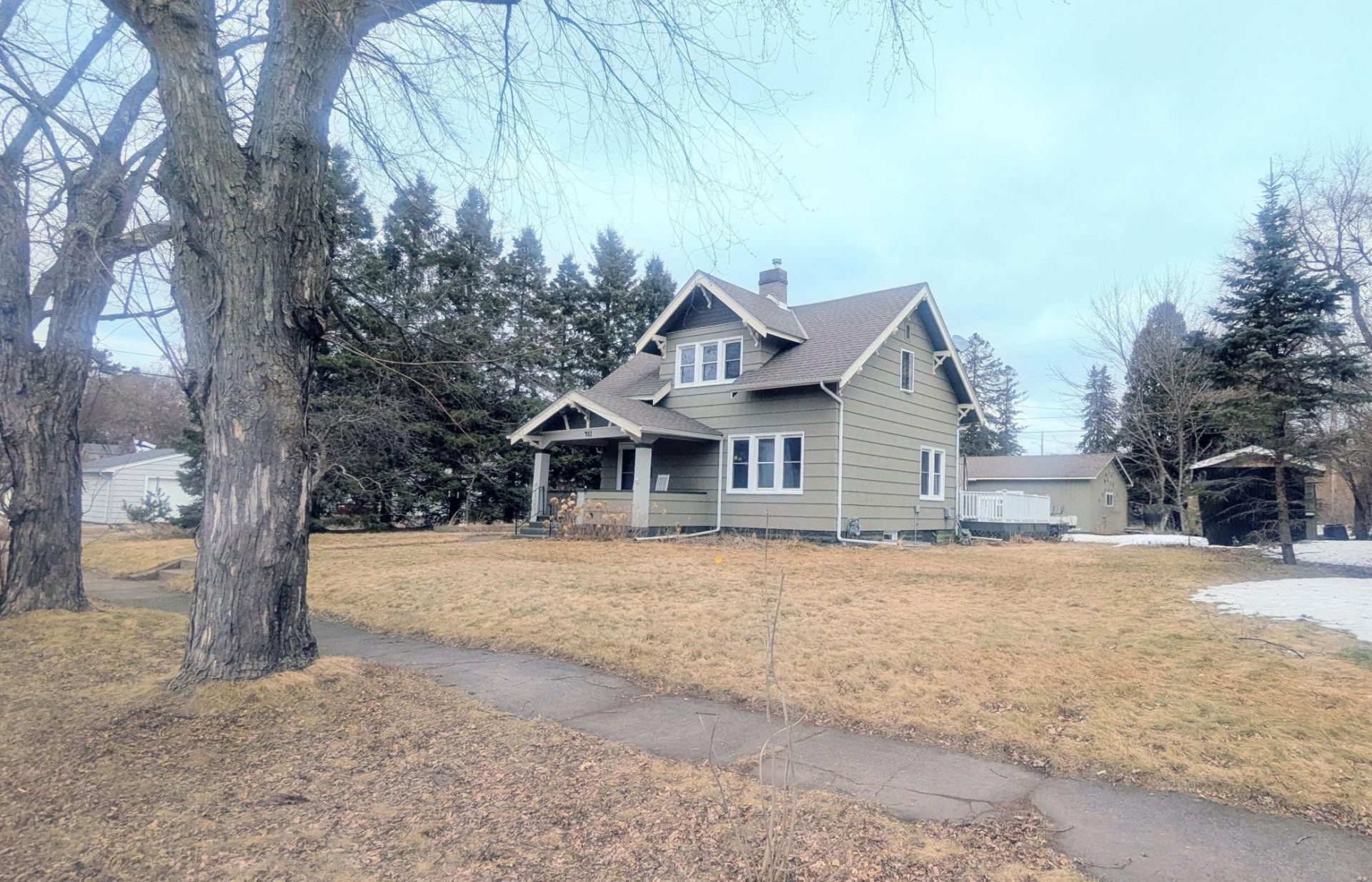 402 3rd Street , Cloquet, MN 55720