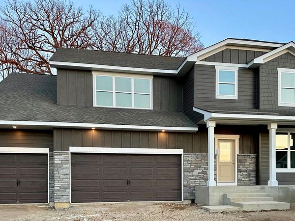 1526 Clover Preserve Way , Chaska, MN 55318