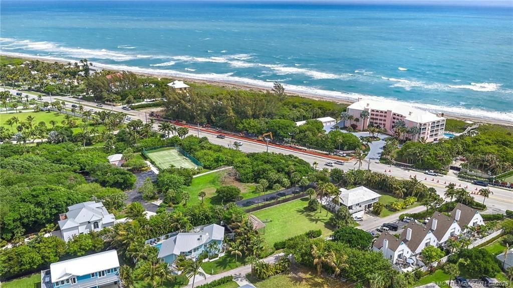 5237 NE Shore Village Terrace, Stuart, FL 34996 Photo