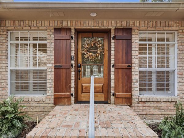 2437 W Bayshore Road, Gulf Breeze, FL 32563