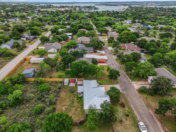 128 W PERSIMMON DR, Granite Shoals, TX 78654