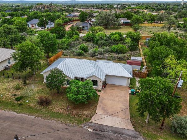 128 W PERSIMMON DR, Granite Shoals, TX 78654