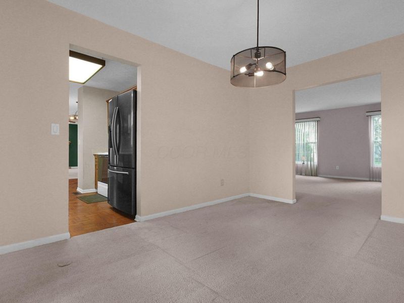 585 Tall Oaks Drive, Columbus, OH 43230 Photo 10