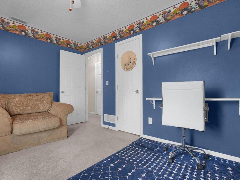 585 Tall Oaks Drive, Columbus, OH 43230 Photo 24