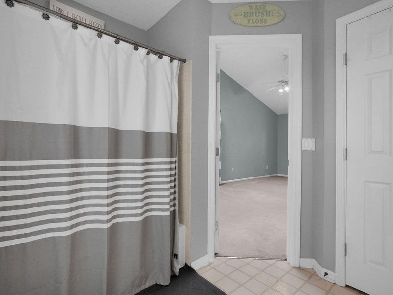 585 Tall Oaks Drive, Columbus, OH 43230 Photo 29