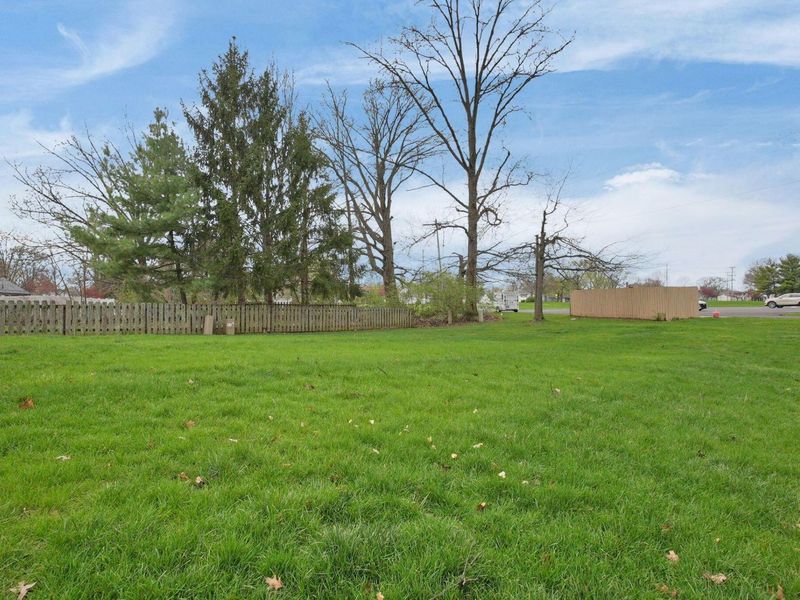 585 Tall Oaks Drive, Columbus, OH 43230 Photo 36