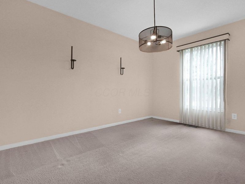 585 Tall Oaks Drive, Columbus, OH 43230 Photo 9