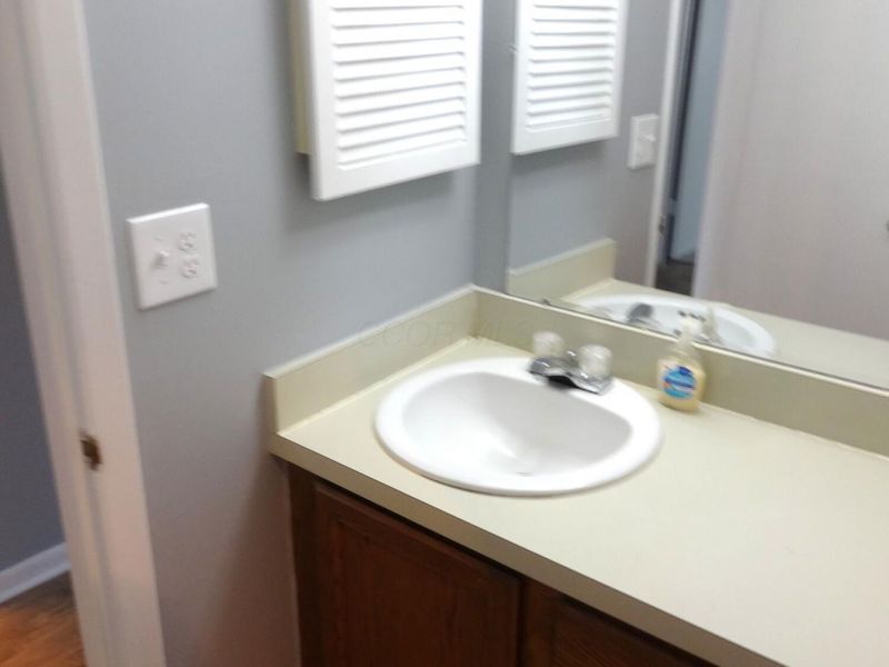 1444 Cliff Court, Unit 35, Columbus, OH 43204 Photo 16