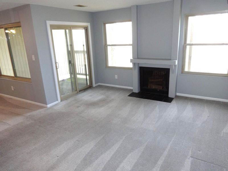 1444 Cliff Court, Unit 35, Columbus, OH 43204 Photo 2