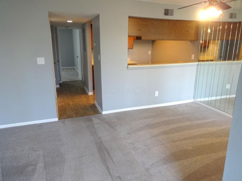 1444 Cliff Court, Unit 35, Columbus, OH 43204 Photo 6