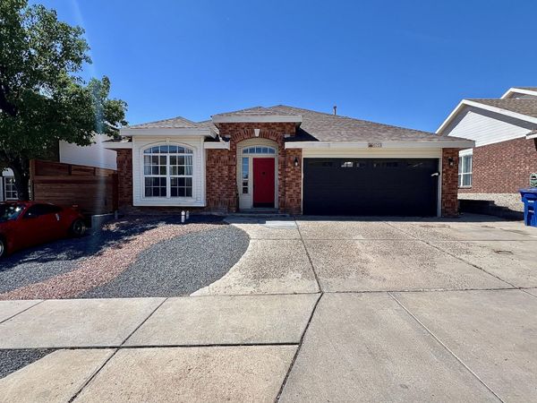 8024 Lyndsi Avenue NW, Albuquerque, NM 87120