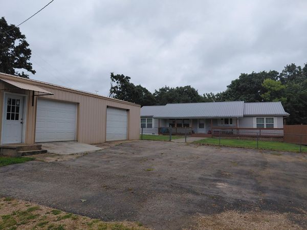 1240 State Road N, Mack's Creek, MO 65786