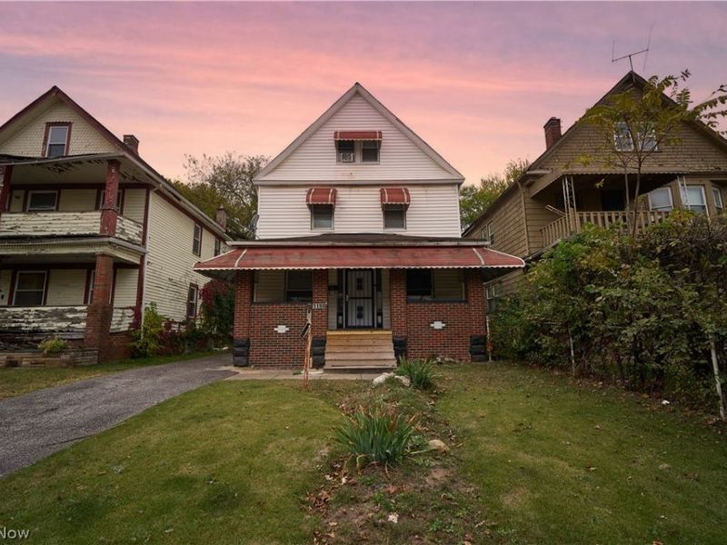 1198 Rozelle Avenue, East Cleveland, OH 44112 Photo 1