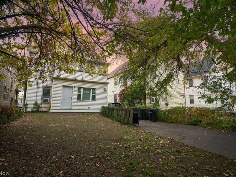 1198 Rozelle Avenue, East Cleveland, OH 44112 Photo 2