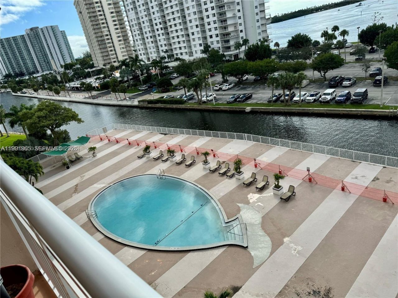 400 Kings Point Dr , Unit 609, Sunny Isles Beach, FL 33160 Photo