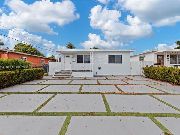 5727 SW 3rd St , Miami, FL 33144