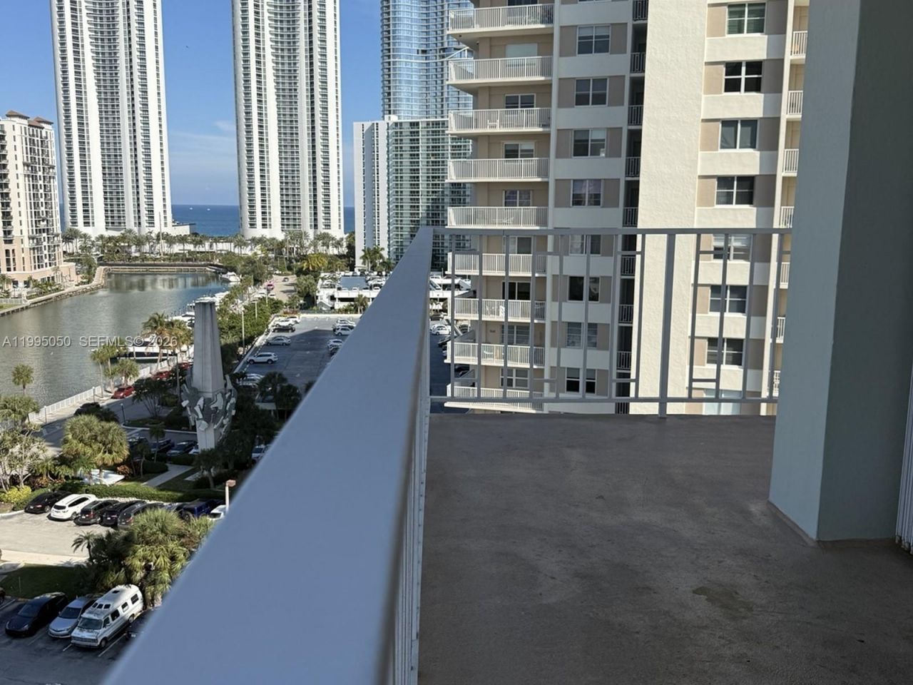 500 Bayview Dr , Unit 1031, Sunny Isles Beach, FL 33160 Photo