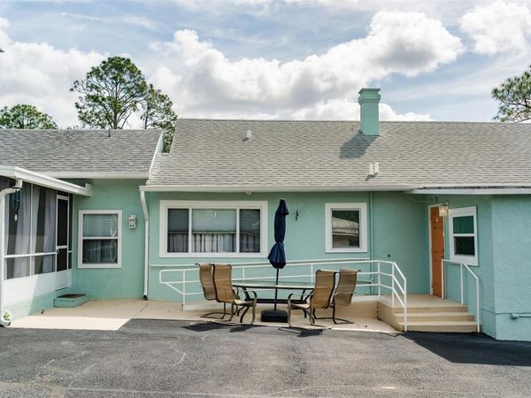 321 W PENNSYLVANIA AVENUE, DELAND, FL 32720