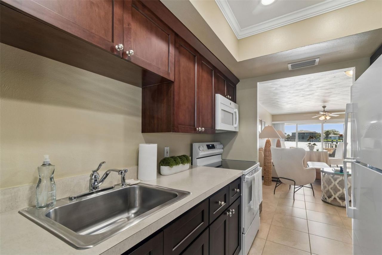 2307 Bay Boulevard , Indian Rocks Beach, FL 33785 Photo