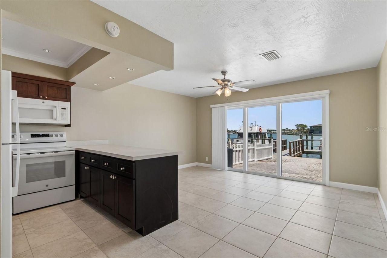 2307 Bay Boulevard , Indian Rocks Beach, FL 33785 Photo