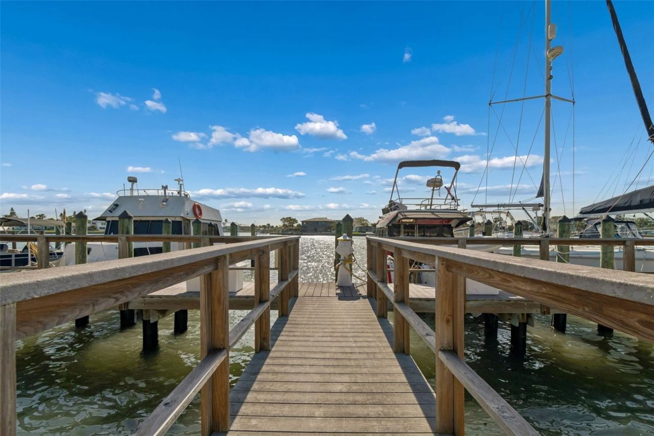 2307 Bay Boulevard , Indian Rocks Beach, FL 33785 Photo