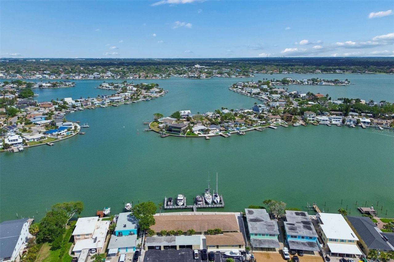 2307 Bay Boulevard , Indian Rocks Beach, FL 33785 Photo