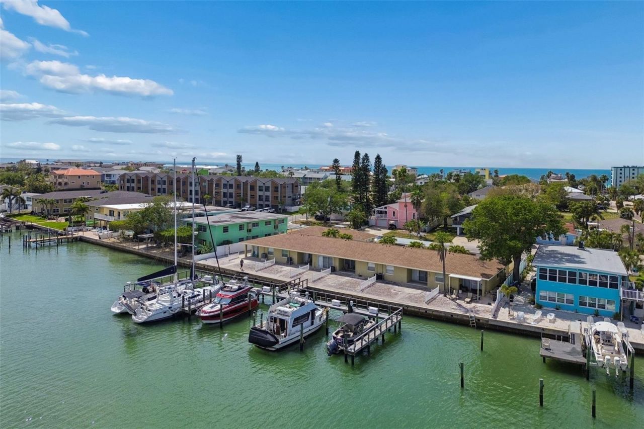 2307 Bay Boulevard , Indian Rocks Beach, FL 33785 Photo