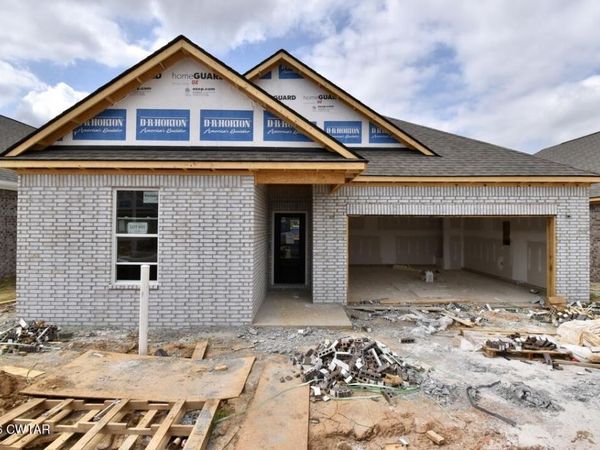 94 Gateway Drive , Jackson, TN 38305